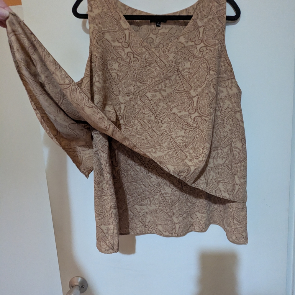 The Limited Patterned Tan Tank Top - Picture 4 of 6